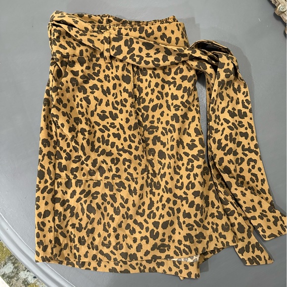 Animal Print Bag Shorts • XXL - Picture 2 of 11